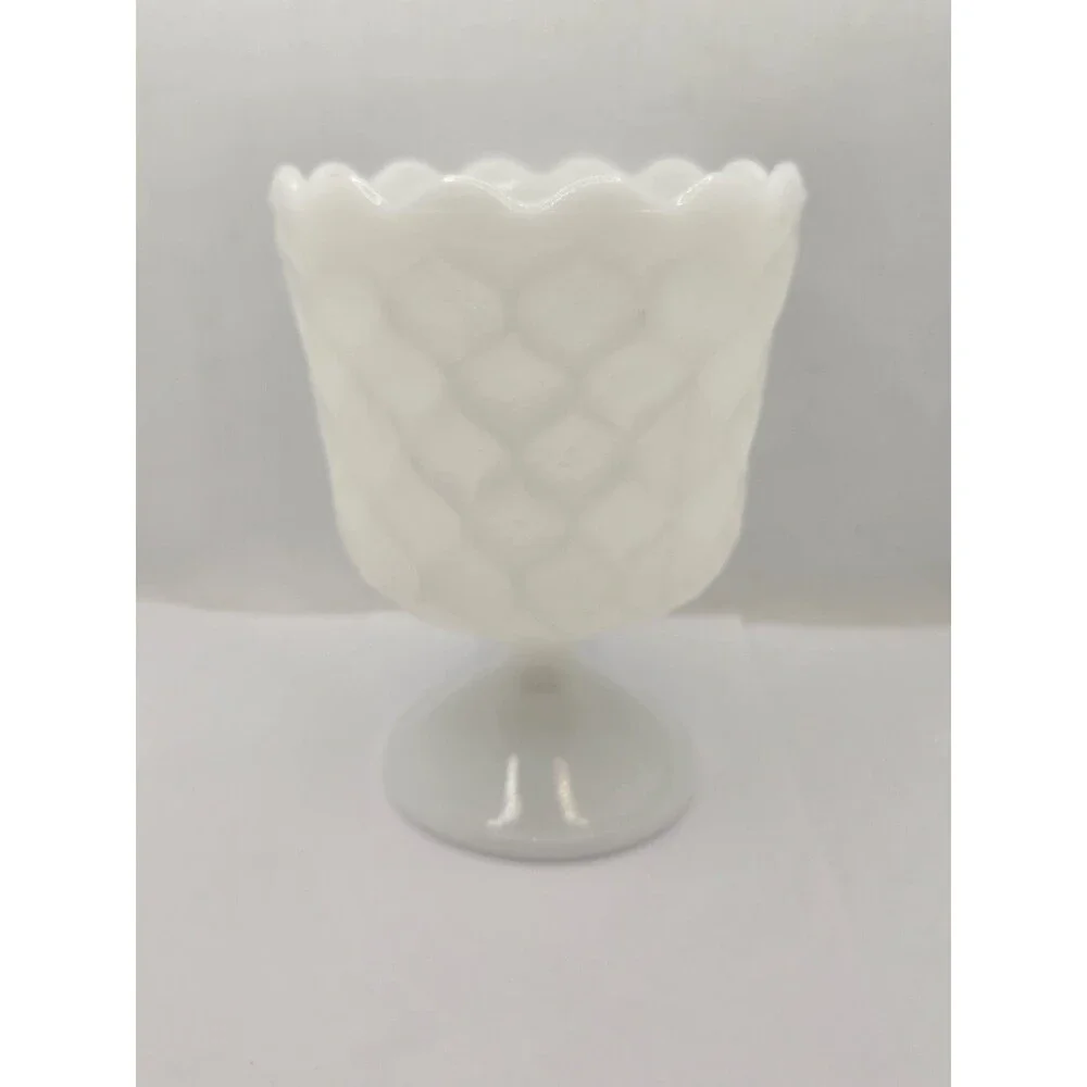 Vtg E O Brody Co Milk Glass Footed VASE #MJ-42 – Honeycomb Pattern, 6” H, USA